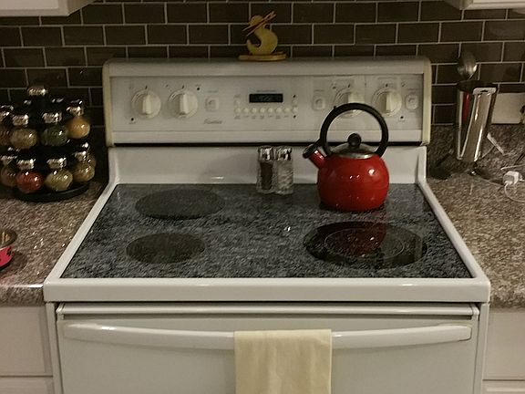 5th image of 2699 Seville Blvd Unit 102