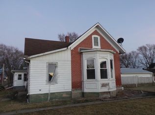 343 4th Ave N, Clinton, IA 52732