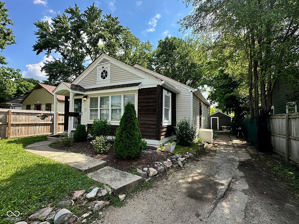 1st image of 3711 Hillside Ave