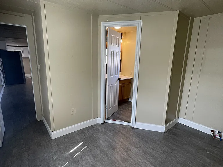 2715 Woodlawn Blvd — Photo 20