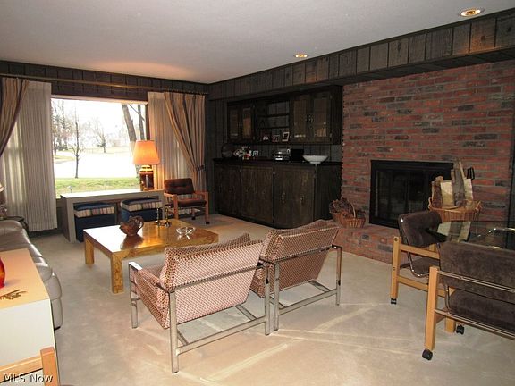 2nd image of 21349 Fairmount Blvd