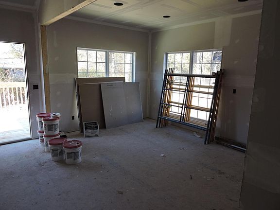 4th image of 2501 Chimney Rock Ln