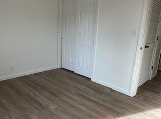 945 F St APT 9, Geneva, NE 68361