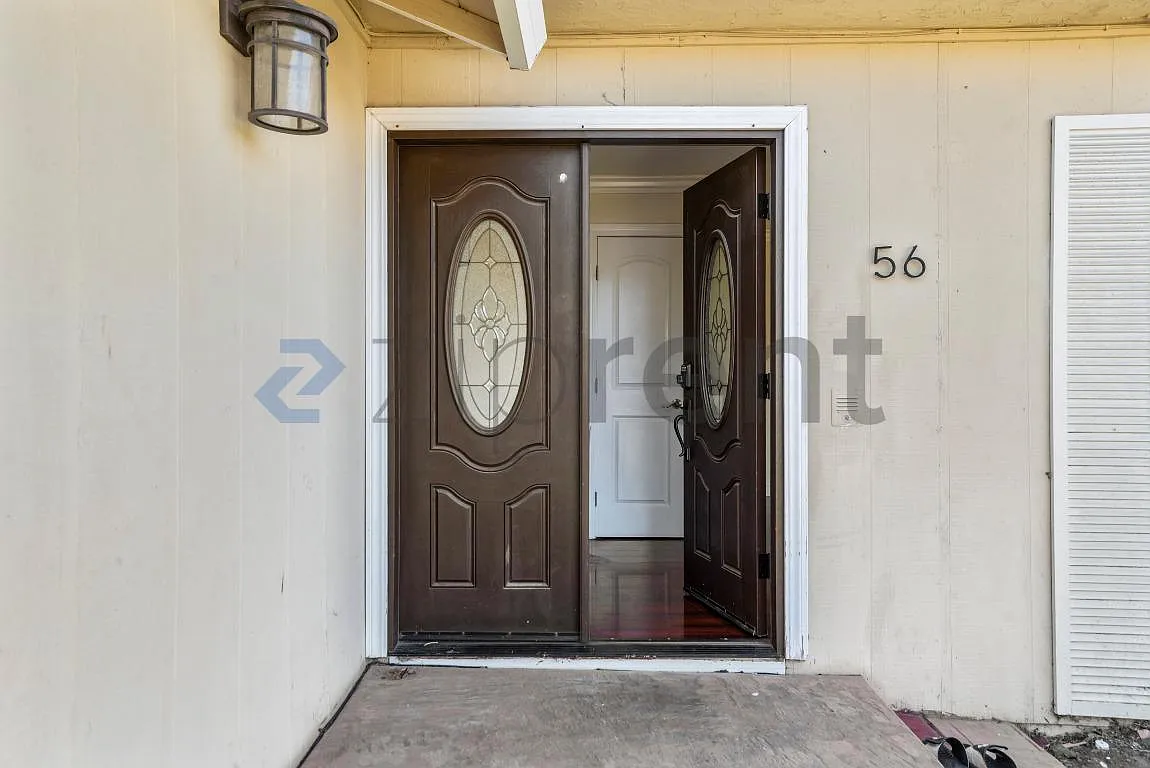 Building Photo - 56 Lonetree Ct