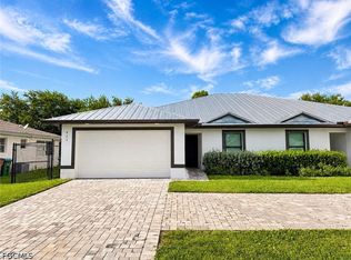 923 SE 14th St, Cape Coral, FL 33990