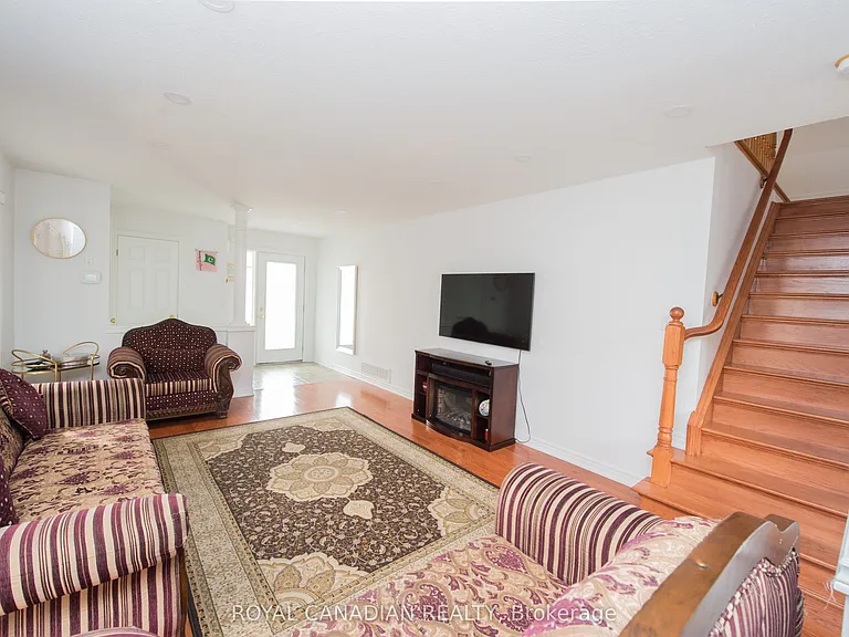 78 Peachwood Cres #13 — Photo 16