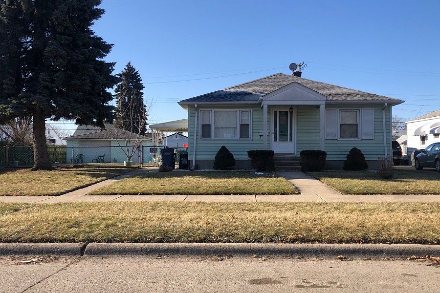 1st image of 1847 University Ave
