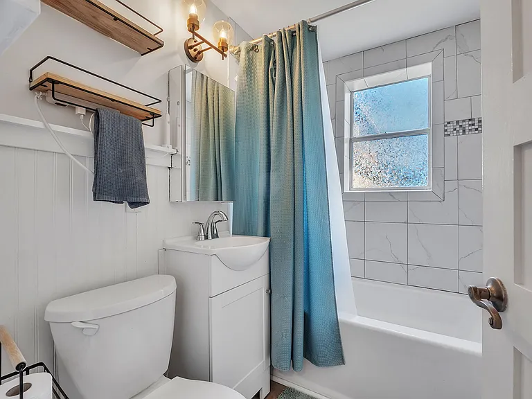 276 Brookline Ave — Photo 14