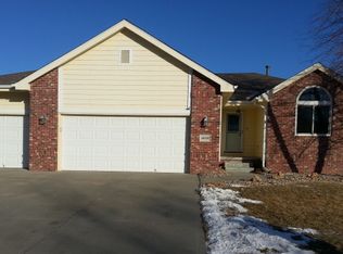 16510 Timberlane Dr, Omaha, NE 68136