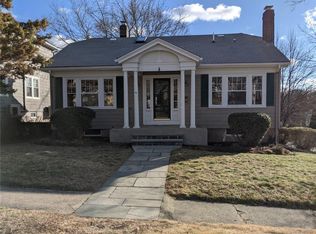 38 Aberdeen Rd, Riverside, RI 02915