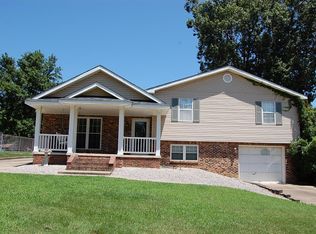 1929 Fernwood Rd, Poplar Bluff, MO 63901