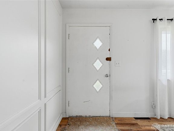 5th image of 8205 Westlawn Dr