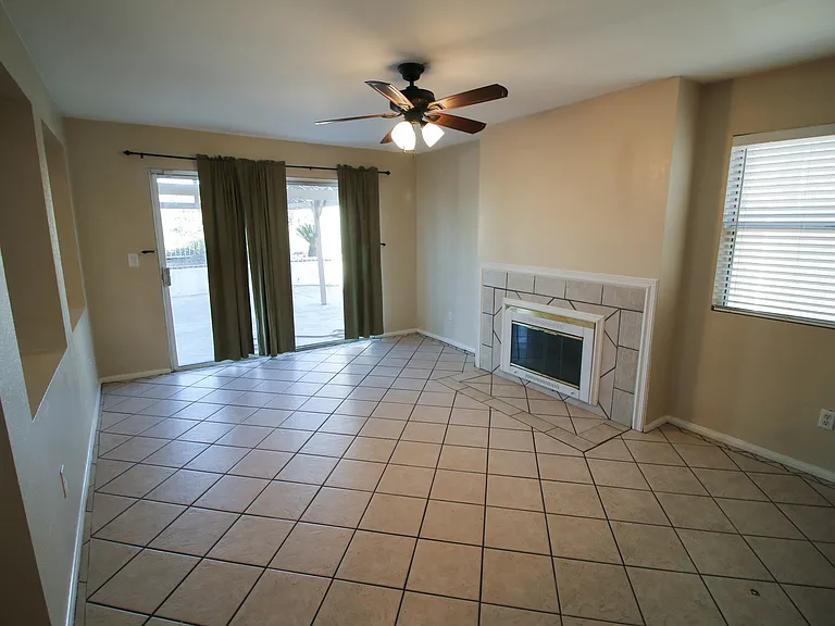 17716 Streamside Ln — Photo 6