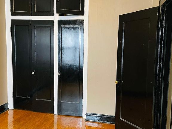 4th image of 7951 S Drexel Ave #3C