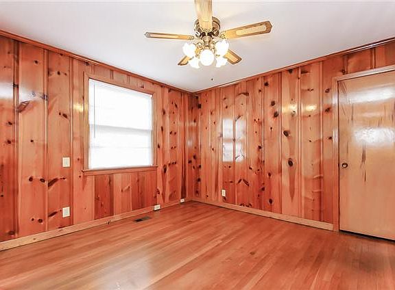 4th image of 2963 Hillhurst Dr