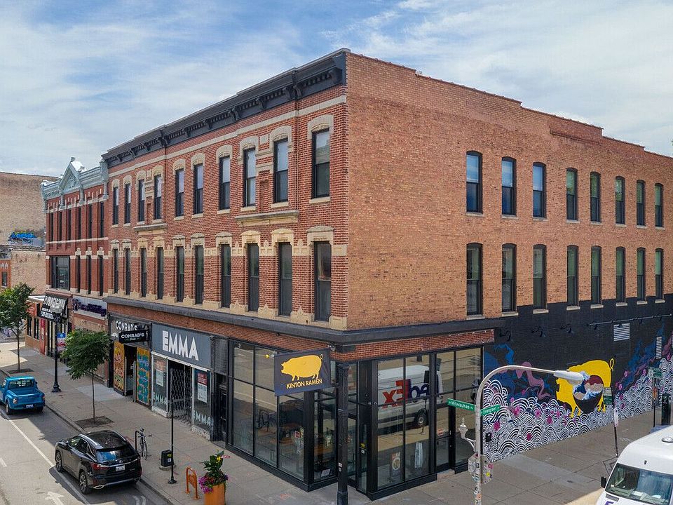 1st image of 1422 N Milwaukee Ave Unit 202