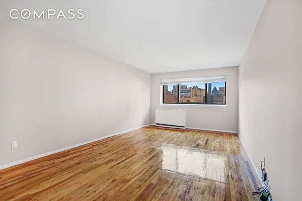 Rented by Compass | media 12