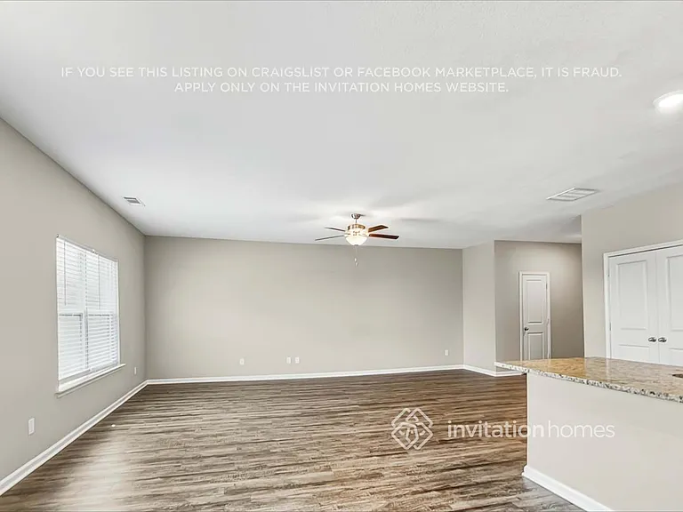 439 Vermeer Ct — Photo 5