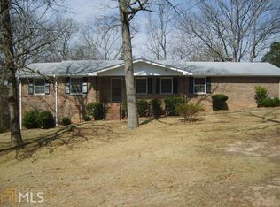 110 Hallie Ln, College Park, GA 30349
