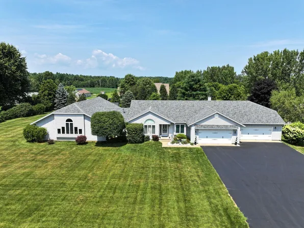 31 Ormsby Cir, Peru, NY 12972