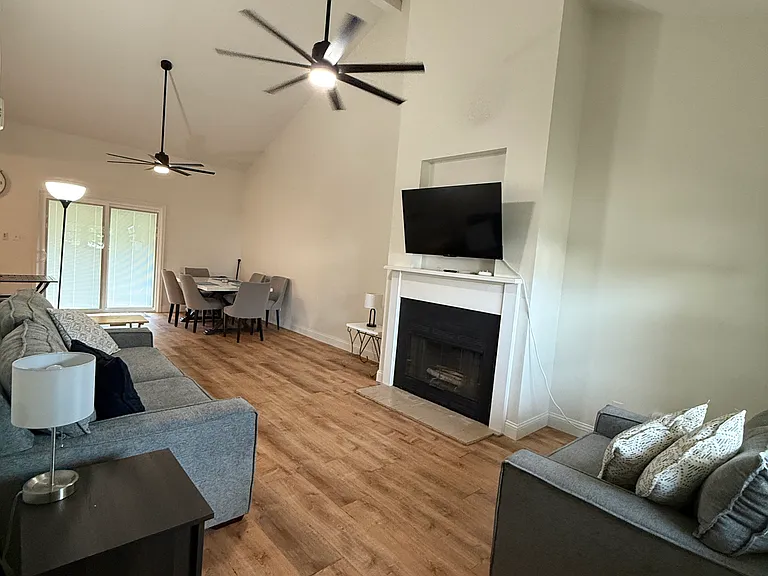 1612 Telluride Ln #1 — Photo 2