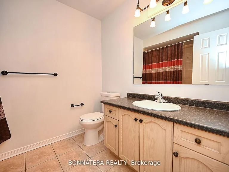 409 Hobbs Cres — Photo 28