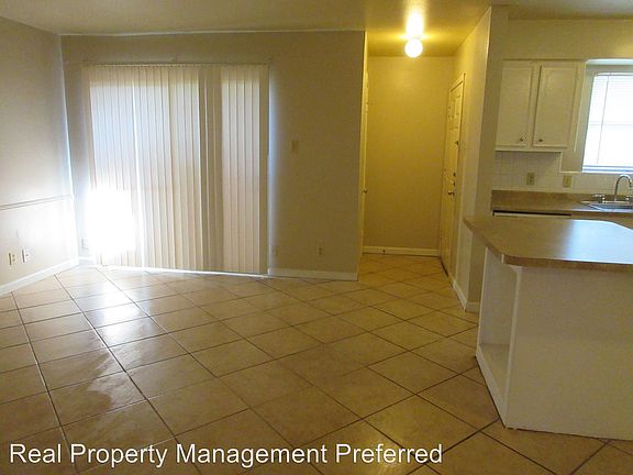 4th image of 1101 E Main St APT 08