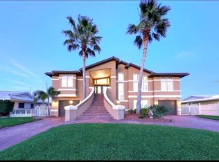 514 Harbor Dr N, Indian Rocks Beach, FL 33785