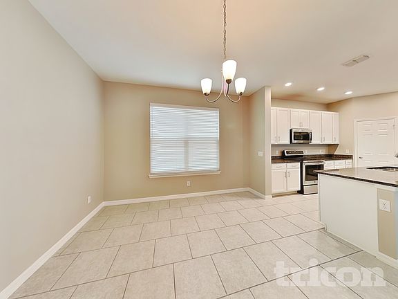 4th image of 282 Aberdeen St