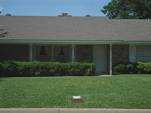 1st image of 3832 Glenmont Dr