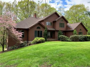 52 Pinemeadow Dr, Glastonbury, CT 06033