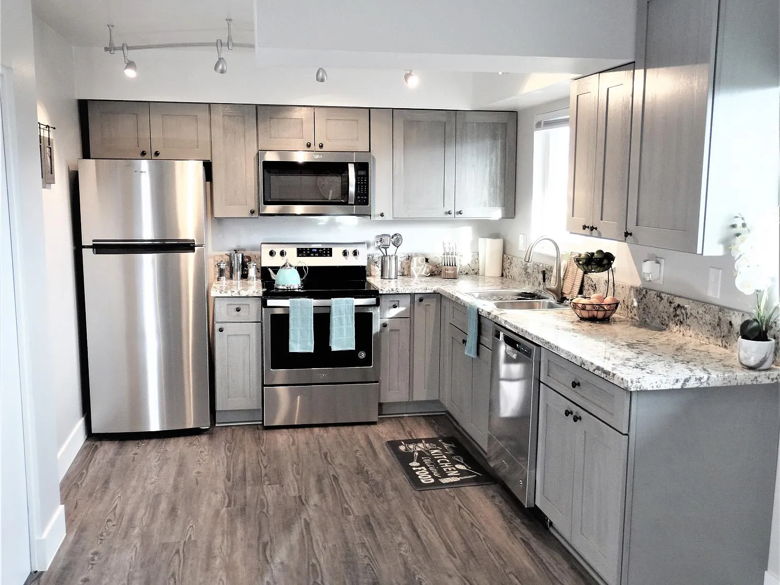 3204 Gypsum Rd — Photo 1