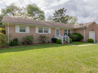 25 Moyer Rd, Newport News, VA 23608