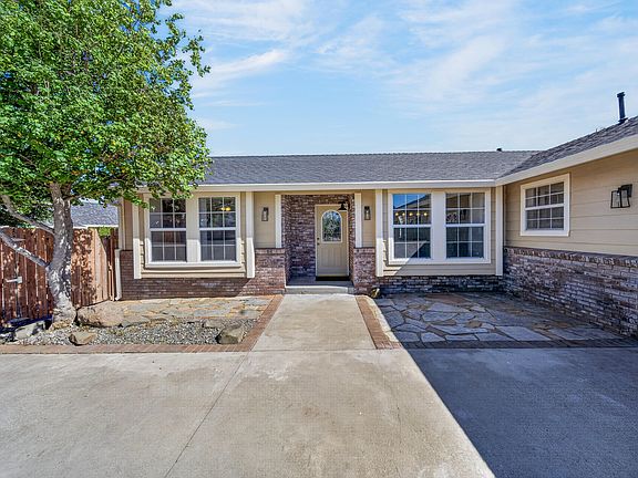 5th image of 22482 Deer Creek Pl
