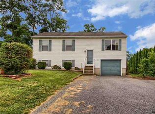 960 Limekiln Rd, New Cumberland, PA 17070