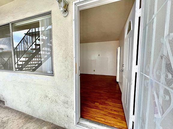 3rd image of 4350 W 142nd St APT C