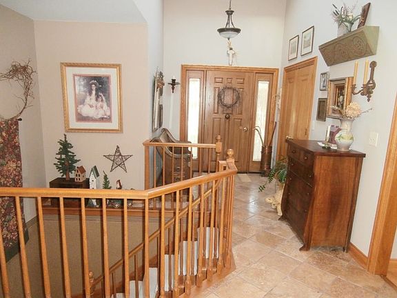 5th image of 755 Chelsey Ct