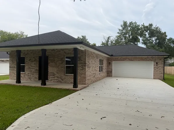 3920 Thornton St, Milton, FL 32571