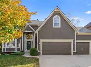 21601 W 99th Ter, Lenexa, KS 66220