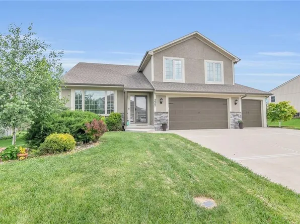 3907 NE 91st Ter, Kansas City, MO 64156