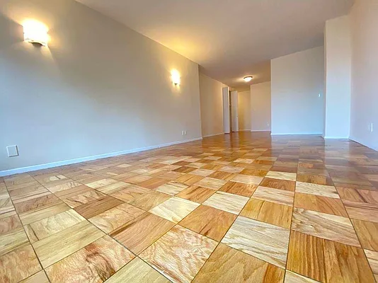 Rented by Bond New York | media 9