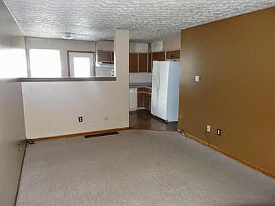 3rd image of 2224 Laurelwood Dr