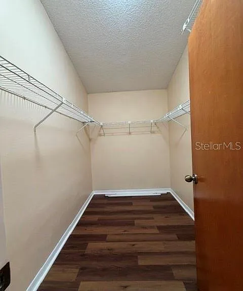 3207 Oakstand Ln — Photo 14