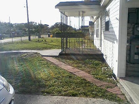 3rd image of 2334 Burns St