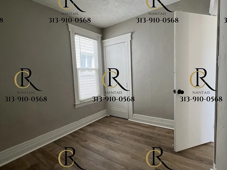 18571 Riverview St — Photo 3