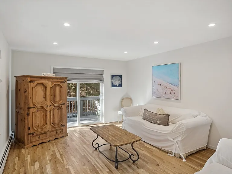 18 Park Cir — Photo 12