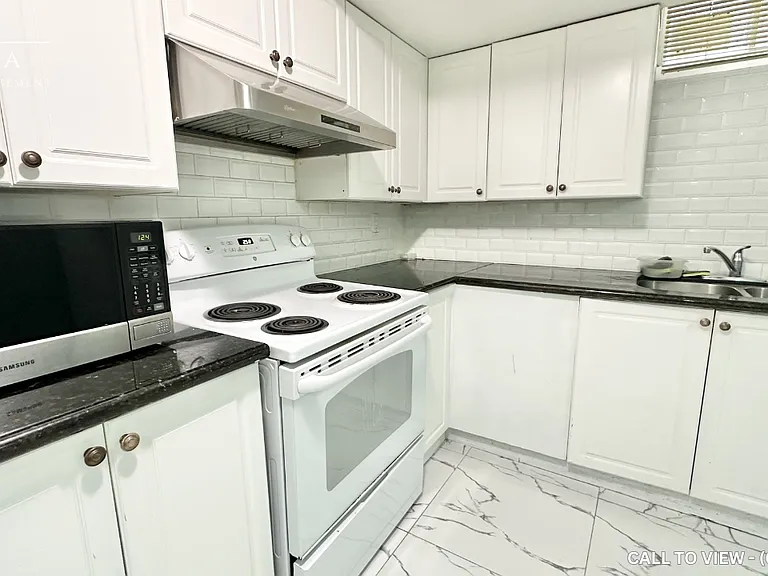 20 Warburton Dr #2 — Photo 3
