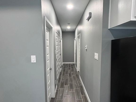 3rd image of 3008 W Driftwood St #1