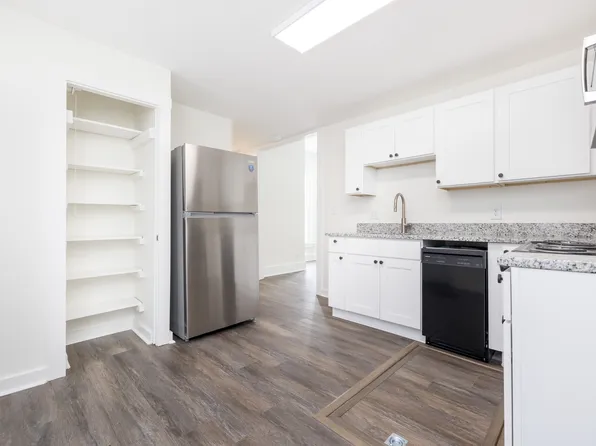 332 S Detroit St #A, Bellefontaine, OH 43311