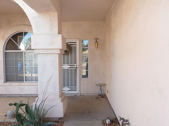 5th image of 1933 E Rockwood Dr